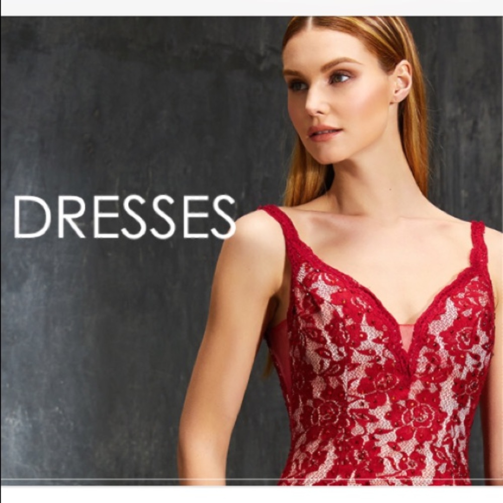 Dresses below!! 👗